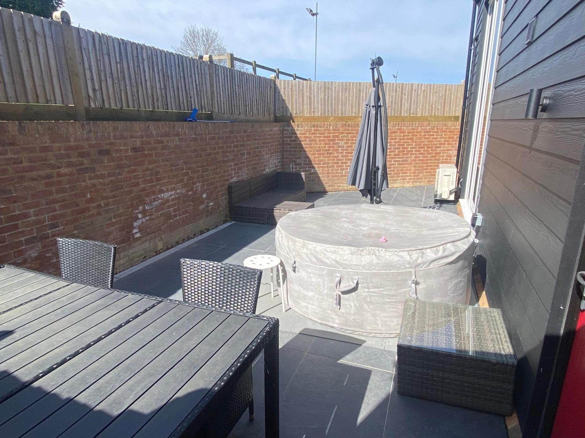 Poppy Lodge Faversham Boughton under Blean Exterior foto